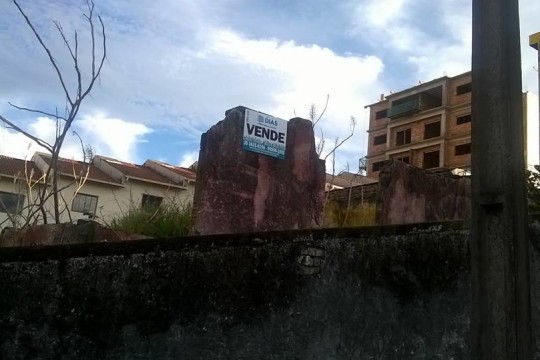 Vende Lote Centro Cambuí