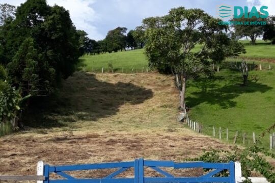 Vende Terreno Córrego do Bom Jesus MG